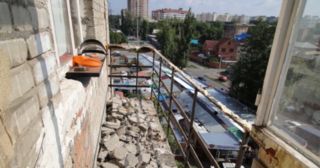 Демонтаж балкона Добрянка, цена от 2988 руб.