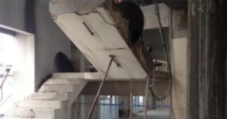 Демонтаж лестницы Добрянка, цена от 2988 руб.