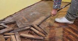 Демонтаж пола в квартире в Добрянке - Стоимость от 525 рублей | Сварной-Дбр