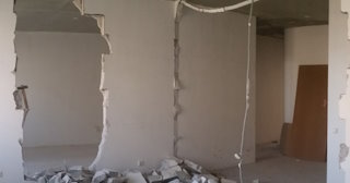 Демонтаж стен в квартире в Добрянке – цена от 734 рублей. - Сварной-Дбр